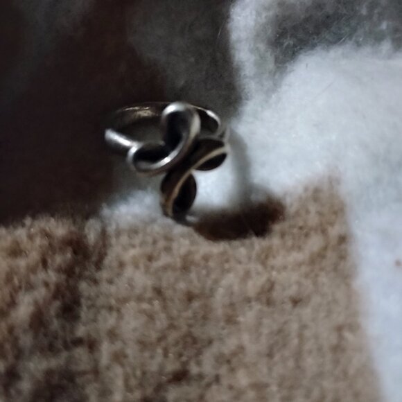 James Avery Retired Eternal Ribbon - Picture 1 of 3